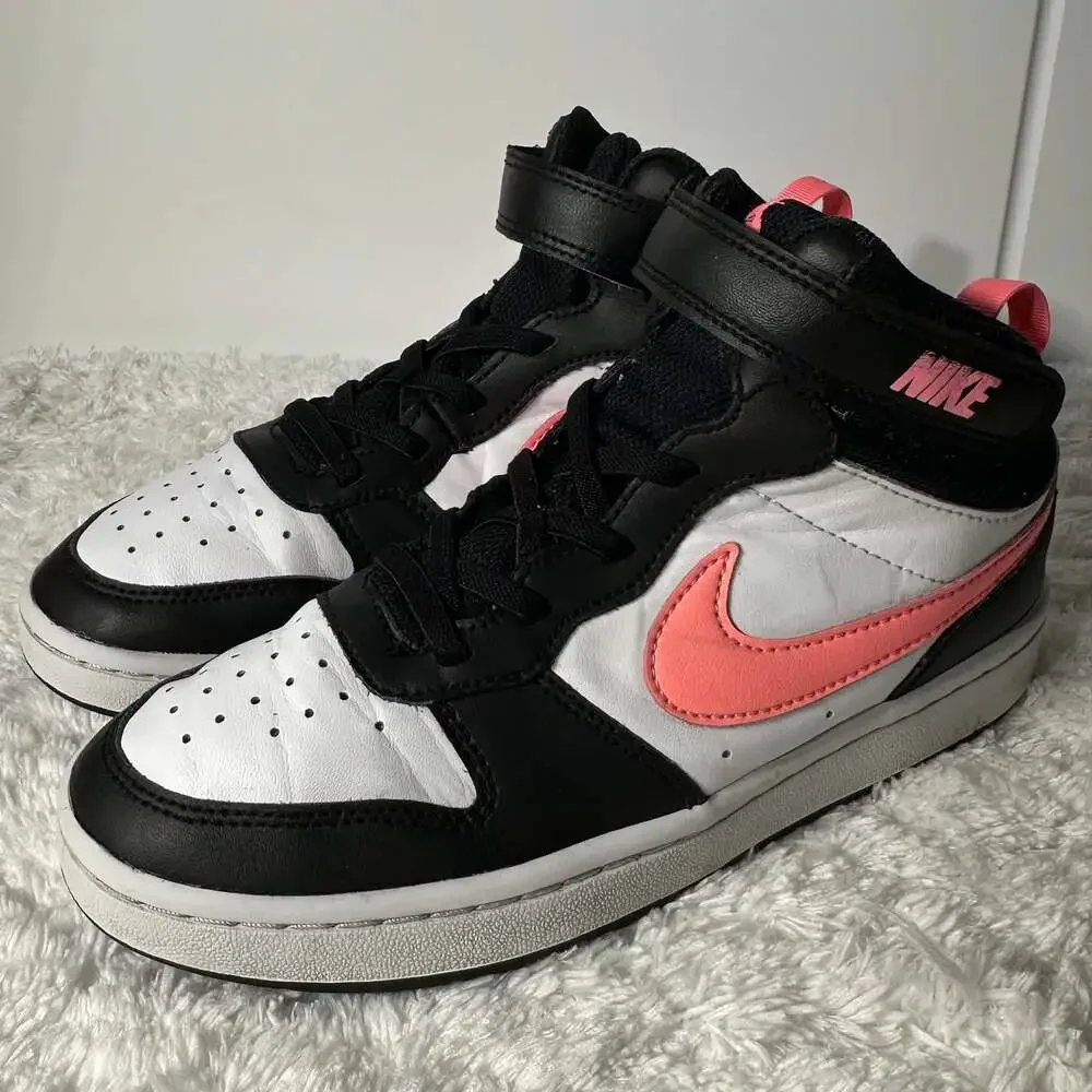 Nike Court Borough Black/White/Pink (2.5Y) Great Condition